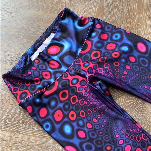 SADHANA Purple Circle Print Cropped Leggings S/M - Picture 6 of 7